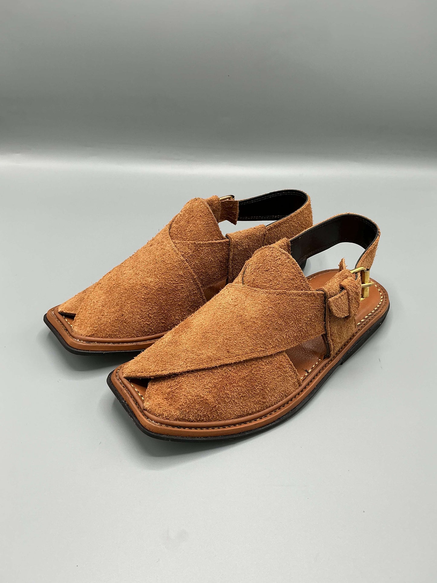 Light Brown Peshawari Chappals – Classic Elegance in Pure Leather