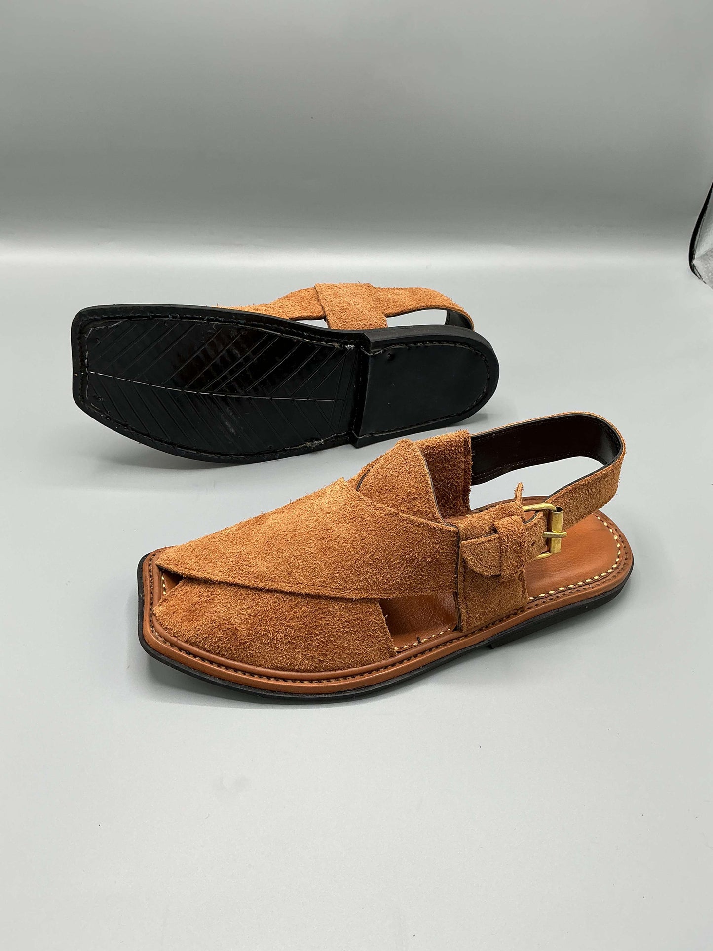 Light Brown Peshawari Chappals – Classic Elegance in Pure Leather