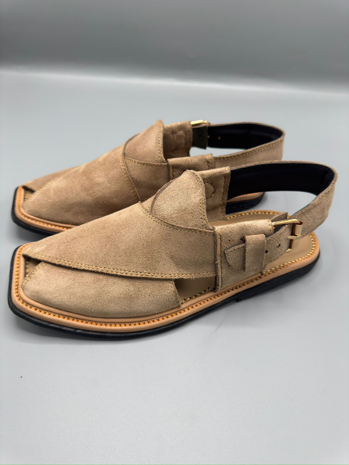 Genuine Saabr – Cream Handmade Peshawari Chappal | Elegant Heritage Series